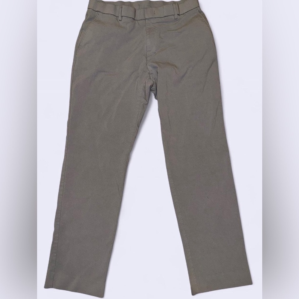 Tommy Hilfiger Men's Tan Chinos